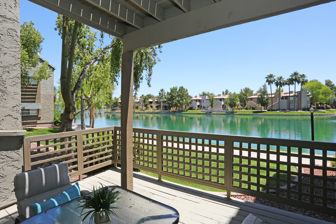 Lakeside in Chandler, AZ - Foto de edificio