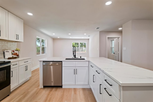 8500 Gibbs Dr in White Settlement, TX - Building Photo - Building Photo