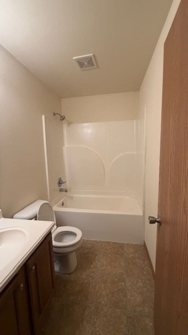 property at 21 Village W Ct