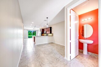 4543 Tara Cove Way in West Palm Beach, FL - Building Photo - Building Photo