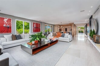 2514 Fisher Island Dr in Miami, FL - Building Photo - Building Photo