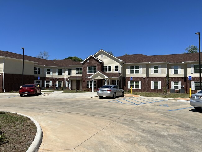 55+ Grimble Park Senior Apartment Community in Alexandria, LA - Building Photo - Building Photo