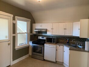 4704 W Waveland Ave, Unit Floor 2 in Chicago, IL - Building Photo - Building Photo