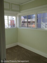 1418 W Summit Ave photo'