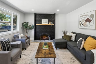 8558 Harvard Park Dr in Sandy, UT - Building Photo - Building Photo