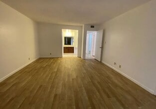 2604 Loch Fern Ct in Bakersfield, CA - Building Photo - Building Photo