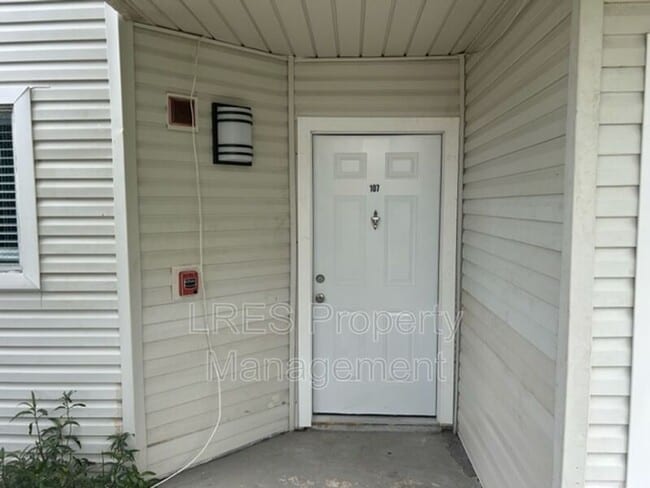 property at 2560 Woodgate Blvd