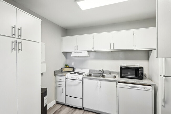 Ridge on Charleston in Las Vegas, NV - Foto de edificio - Building Photo