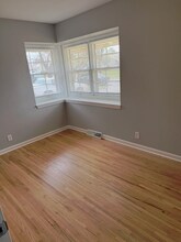 1018 S Blackwill St in Wichita, KS - Building Photo - Building Photo