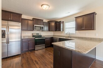221 Wood House Rd in Jacksonville, NC - Building Photo - Building Photo