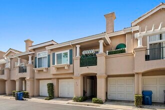 7274 Shoreline Dr in San Diego, CA - Building Photo - Building Photo
