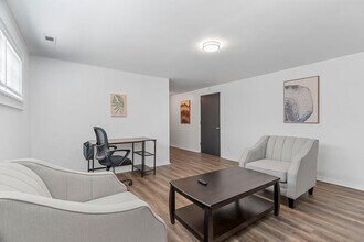 2716 Pomme Meadows Dr in Arnold, MO - Building Photo - Building Photo