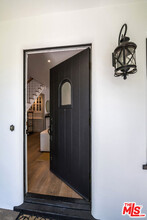 828 N Stanley Ave in Los Angeles, CA - Building Photo - Building Photo