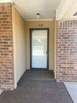 1328 Tanglewood Ln in Odessa, TX - Building Photo