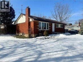 10 Glenellen Dr in St Catharines, ON - Building Photo - Building Photo