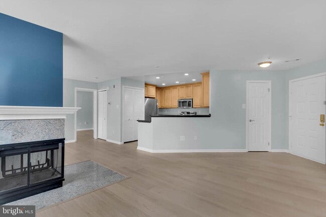 4986 Dorsey Hall Dr in Ellicott City, MD - Building Photo - Building Photo