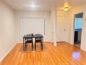 4141 Via Marisol, Unit 214 in Los Angeles, CA - Foto de edificio - Building Photo