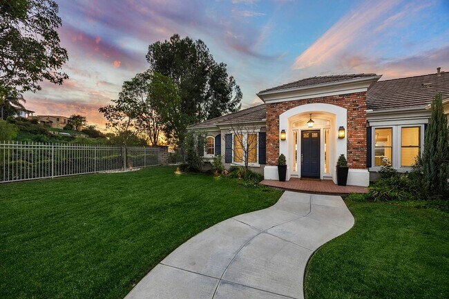 2309 Skyline in Fullerton, CA - Building Photo - Building Photo