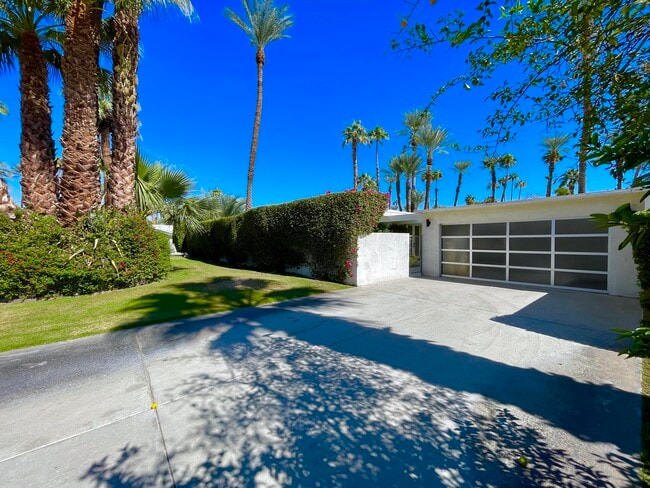 property at 70480 Mottle Cir