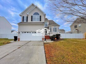 1921 Spain Ln in Virginia Beach, VA - Building Photo