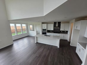 1979 Norwich Ln in Bolingbrook, IL - Building Photo - Building Photo