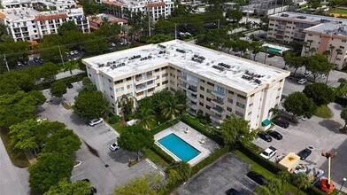 50 SW 3rd Ave in Boca Raton, FL - Building Photo - Building Photo
