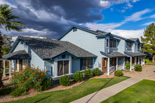 Castle Rock in Peoria, AZ - Foto de edificio - Primary Photo