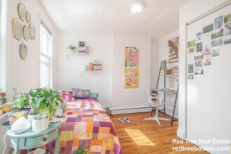 238 Everett St, Unit 2 in Boston, MA - Foto de edificio - Building Photo