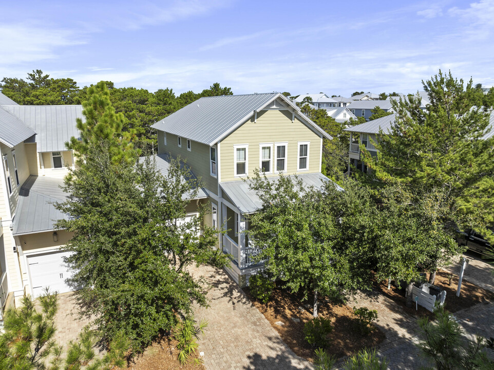 470 Gulfview Cir in Santa Rosa Beach, FL - Building Photo