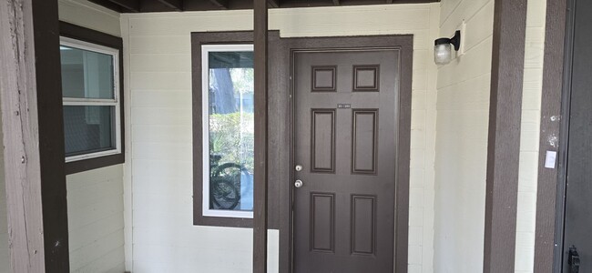 21101 Sandalwood Dr in Wildwood, FL - Building Photo - Building Photo