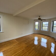 1412 Commonwealth Ave in Boston, MA - Building Photo - Building Photo