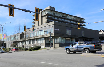 Royal Towers in New Westminster, BC - Building Photo - Building Photo