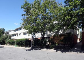 10-36 Wychcrest Ave in Toronto, ON - Building Photo