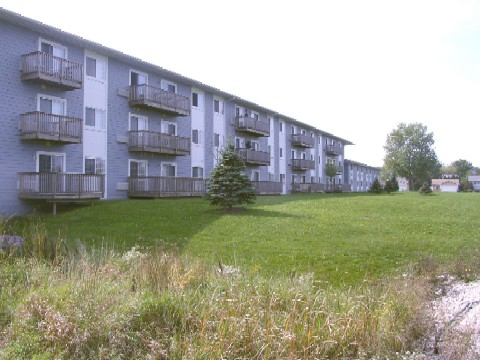 Sunset Village in Waukegan, IL - Foto de edificio - Building Photo