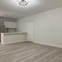 10190 E Bay Harbor Dr in Bay Harbor Islands, FL - Building Photo - Building Photo