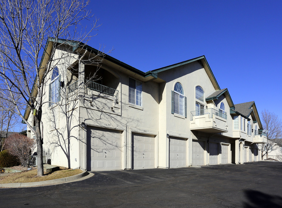 Saddle Ridge in Englewood, CO - Building Photo