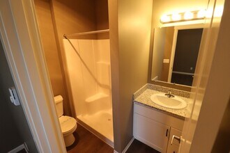 488 Strand Ave SE in Salem, OR - Building Photo - Building Photo