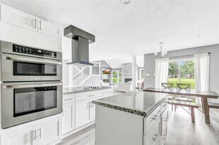 1746 Cloister Dr in Crosby, TX - Building Photo