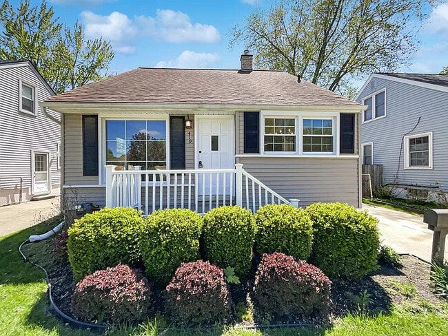 429 Leroy Ave
