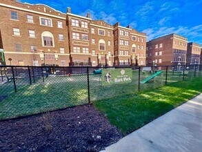 2109 Drake Court Walk in Omaha, NE - Building Photo - Building Photo