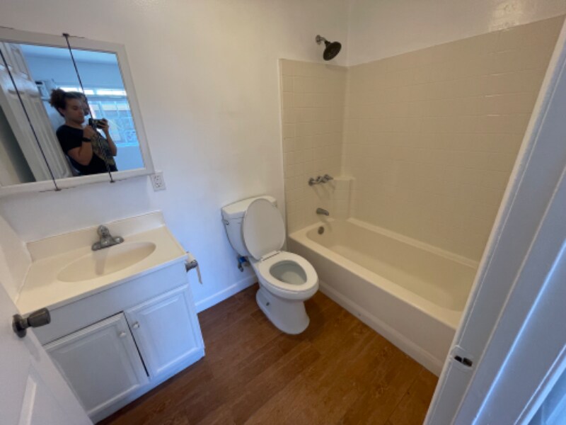 616 Hendricks Ave in East Los Angeles, CA - Building Photo