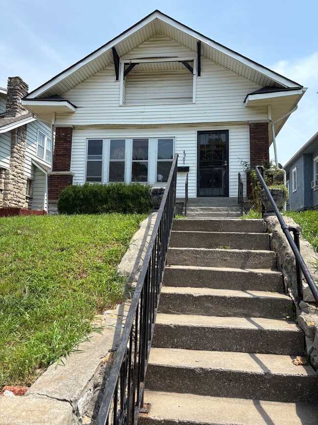 property at 4907 College Ave