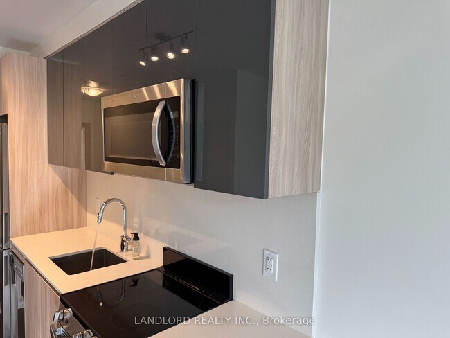 11 Maryport Ave in Toronto, ON - Building Photo - Building Photo