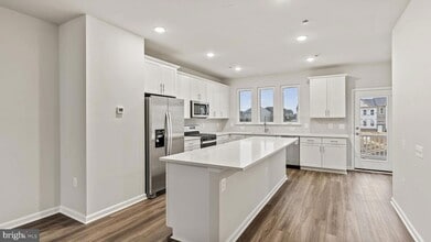 15071 Jaxton Sq Ln in Haymarket, VA - Building Photo - Building Photo