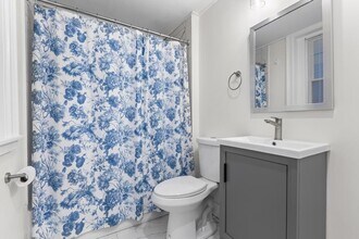 301 Medford St, Unit 1 in Somerville, MA - Building Photo - Building Photo