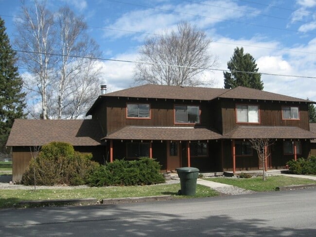 201 Fir Ave in Whitefish, MT - Building Photo - Building Photo