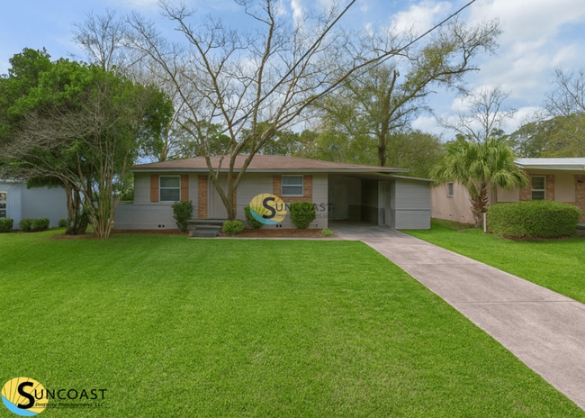 property at 10310 Briarcliff Rd E