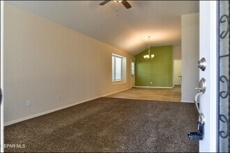 5040 Margarita Talamantes in El Paso, TX - Building Photo - Building Photo