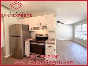 784 Trailwood Dr E in Mobile, AL - Building Photo - Building Photo