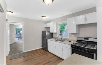 2320 170th St in Hazel Crest, IL - Foto de edificio - Building Photo